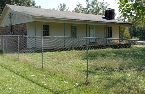 Corinth House | No cleaning or hidden fees. Close to Shiloh, Pickwick and wedding venues.
