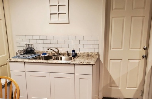 Victoria Apartment | NO CONTACT Mother-in-Law