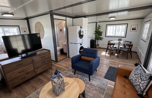 Monahans House | No-Fuss BoxHouse Stay, Monahans, TX