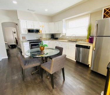 Tampa House | No Ho yellow door bungalow