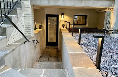 Near Northeast Apartment | No More Looking-Parking
