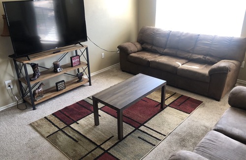 South Arlington Apartment | NO PLACE LIKE HOME!