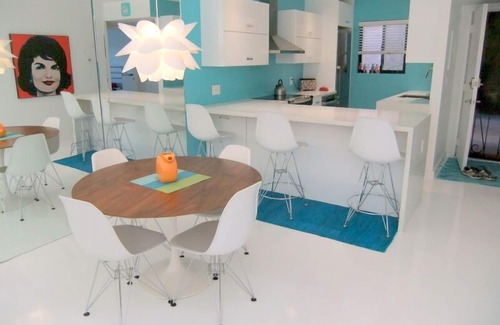 Baristo Condo | No Stairs! 2BR/2BA Reno Designer Furnished Washer/Dryer, Walk DNT, Wi-Fi, Phone