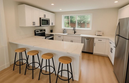 SeaTac Apartment | No Stairs 4-bedroom apartment with AC, WiFi in SeaTac