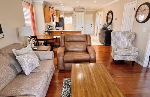 Indian Point Condo | NO STAIRS Next to SDC & Table Rock Lake King Master 2beds 2baths 20ft Patio