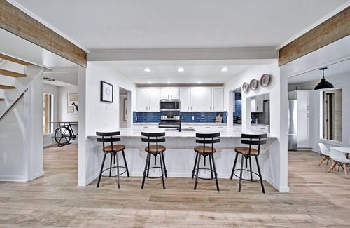 Trinity House | No Wake Zone: Lake Livingston Water Front Retreat