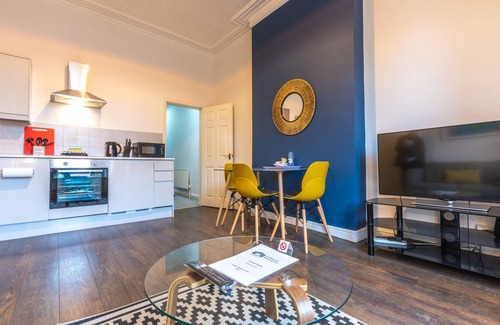 Preston Apartment | No2 Fulwood Heights-stunning large 1bed nr Hosp