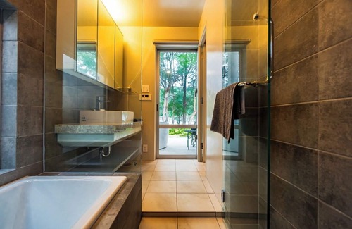 Nago Hotel | No4 Room only A villa with a jacuzzi and BBQ/Nago Okinawa