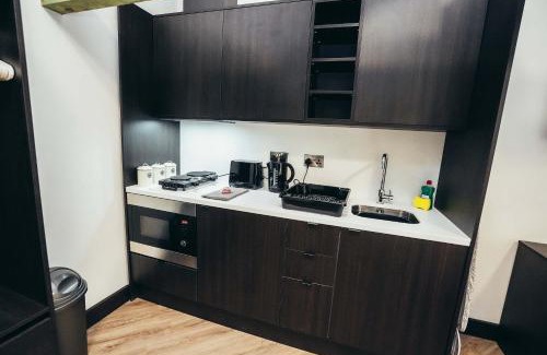 Derby Apartment | No46 Stylish City Studio Apartment, By DerBnB