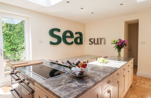 Embleton Cottage | NO6 SEA LANE, family friendly, country holiday cottage in Embleton