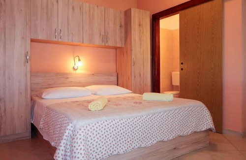 Barbat na Rabu Apartment | Noa (RAB112) by Interhome
