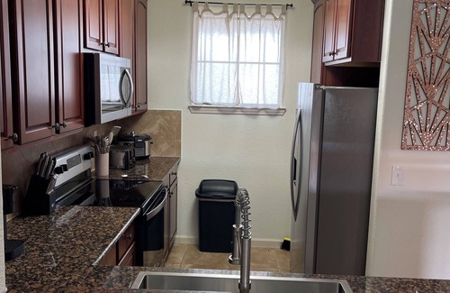 Wellington Condo | Noah’s Ark 3 bedroom with 3 bathroom close to Disney. Sleeps 8 people.