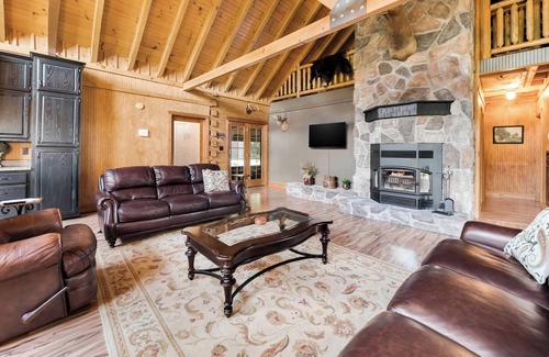 Bethpage Cabin | Noble Heights - Bethpage, TN