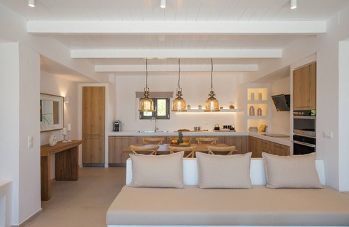 Santa Maria Villa | Noble Pearl Villas with Pool View & 7000 sq.m Beautiful Garden - Villa 2