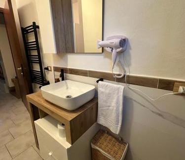 Suzzara Apartment | Nocciolino Home