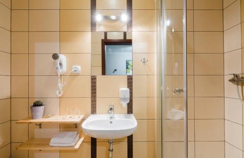 Trabki Wielkie Resort | Noce i Dnie