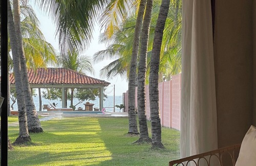 Llano de Los Patos Villa | Nochtli Beach House