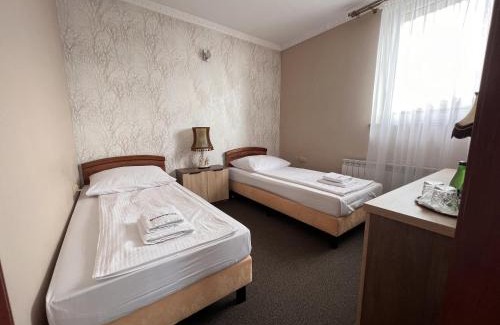 Mogilno Hotel | Noclegi-Restauracja Boss