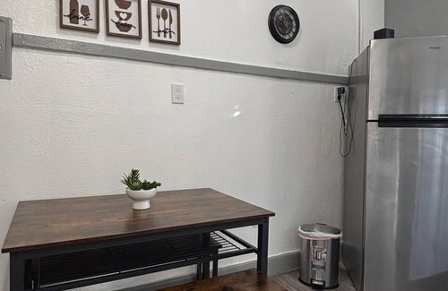 East Little Havana Apartment | Noemi's Studio Suite Steps To Marlins Stadium At Little Havana