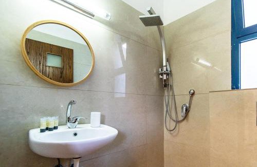 Yavne'el Cabin | Nof glili Mansion