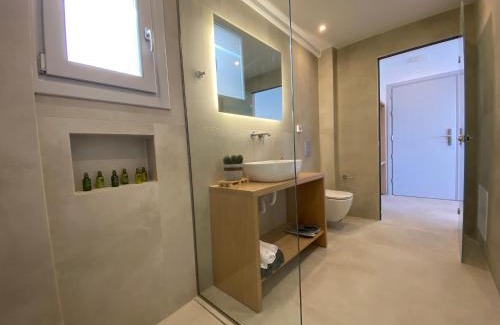 Vourvoulos Hotel | Nohēme Luxury Suites