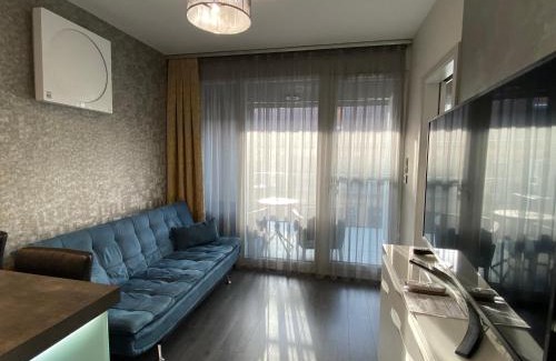 Szeged Apartment | Noir Silvery Apartman