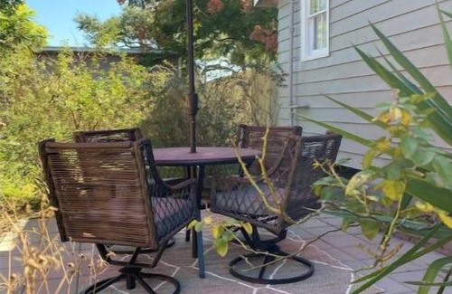 Whitney House | NOLA Getaway - Historic Old Algiers