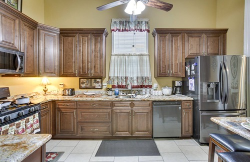 South 7th Ward House | NOLA Home w/Front Porch ~ 1 Mi to French Quarter!