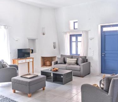 Marpissa Villa | Nola Traditional Villa with pool and amazing sea views, Paros