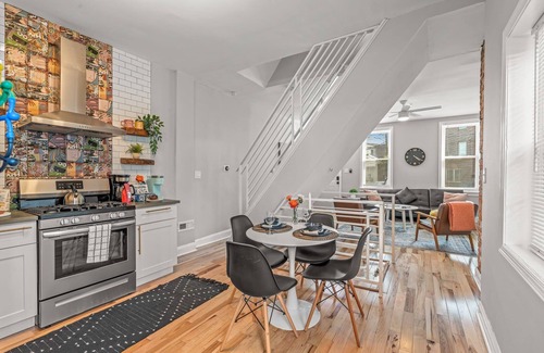 Fishtown House | NoLibs Spacious 3BR- Great Location Close 2 Action