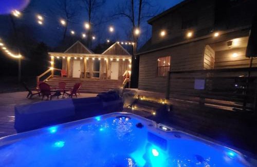 Clarkson House | Nolin Cabin Experience w/Hot Tub