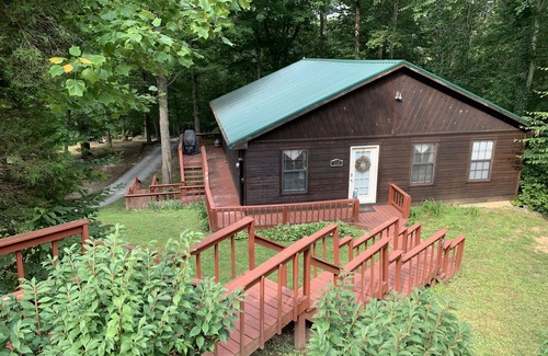 Clarkson House | Nolin Lakefront Cabin