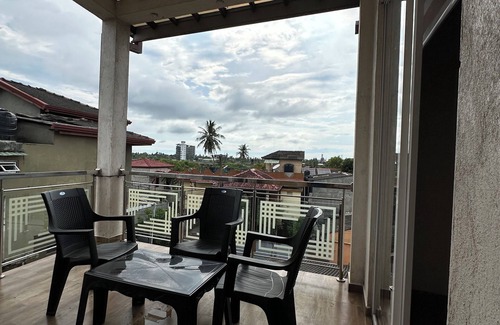 Ragama House | Nomad House, 4-bedroom modern house with AC, WiFi in tranquil Kandana