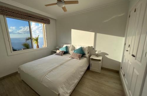 La Quinta Apartment | Nomad's Nest - Sea View Apartment with Pool - Ideal for Vacation & Remote Work