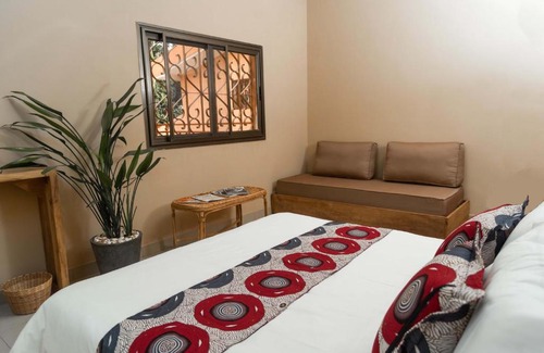 Lome House | Nomads