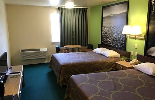 Vernal Hotel | Non-Smoking 2 Queen Beds