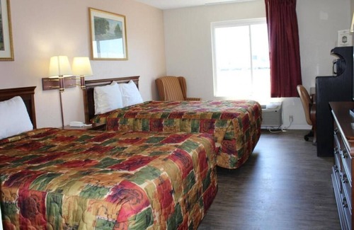 Mount Vernon Hotel | Non-Smoking Two Queen Beds at FairBridge Inn Express Mt Vernon