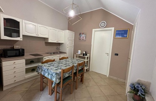 San Giovanni Gemini Apartment | Nonna Croce Home - Furnished apartment for short-term rental