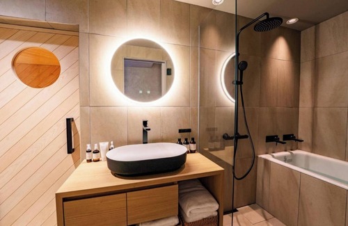 Tenjin Hotel | Nonsmoking Deluxe double room with balcony R/Fukuoka Fukuoka