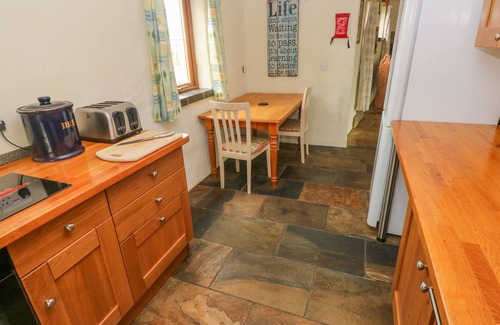 Narberth Cottage | NOOK, character holiday cottage, with a garden in Narberth