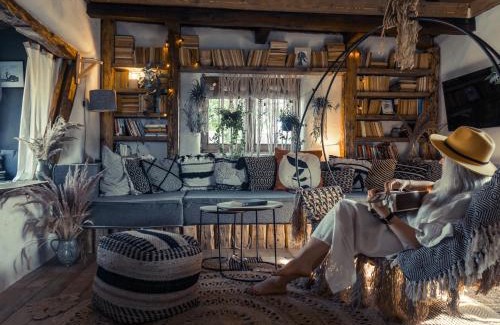 Suncuius House | Nooks by AdyBeca - Balnaca Traditional Nook
