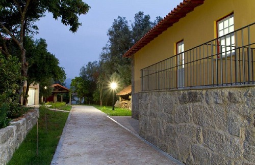 Goaes House | Nooks in Portela - Casa do Linho