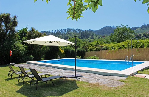 Goaes House | Nooks in Portela - Casa do Linho