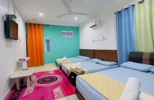 Taman Ira House | Noor Studio Homestay