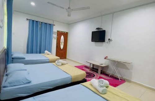 Taman Ira House | Noor Studio Homestay