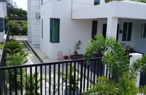 Kampung Pondok Apartment | Noorsyah Homestay Stadium Utama