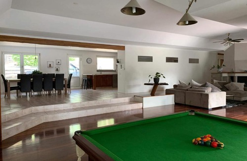 Belli Park House | Noosa hinterland Hidden valley retreat