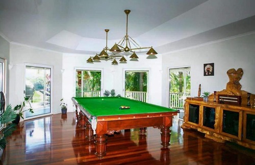 Belli Park House | Noosa hinterland Hidden valley retreat