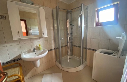 Zamardi Bed & Breakfast | Nora Guesthouse Bed and Breakfast
