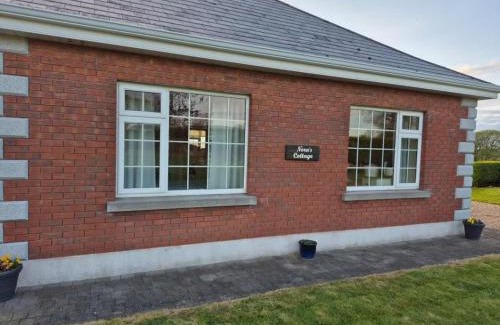 Mullagh House | Nora's Cottage Mullagh Kells - Sleeps 5